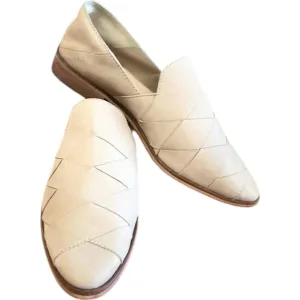 Women's No Evidence Loafer In White