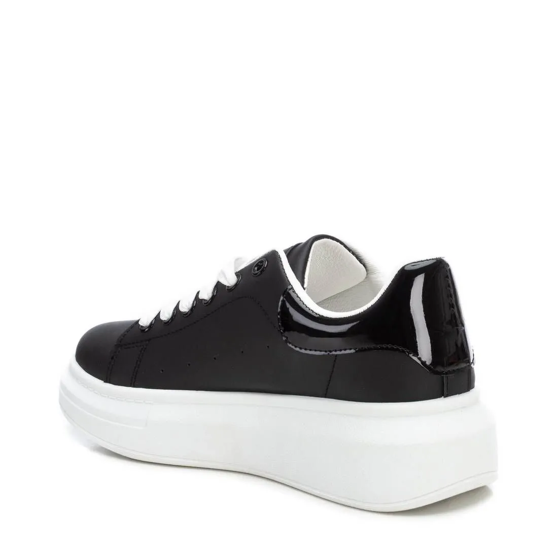 Women's sneakers